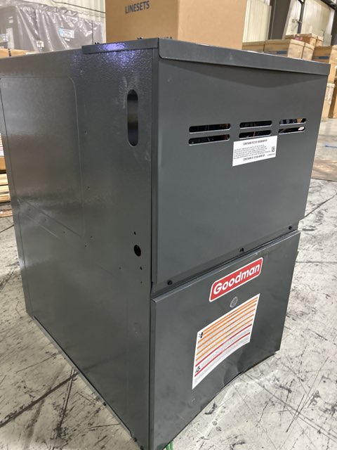 80,000 BTU Low NOx 2-Stg Up/Horz ECM Variable Speed Communicating Gas Furnace 80% 115/60/1 CFM: 2000
