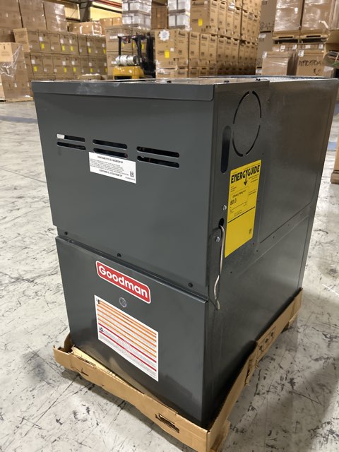 80,000 BTU Low NOx 2-Stg Up/Horz ECM Variable Speed Communicating Gas Furnace 80% 115/60/1 CFM: 2000