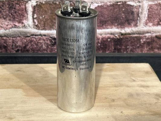 370 Vac, 50+5MFD 50/60 Hz, Round Capacitor