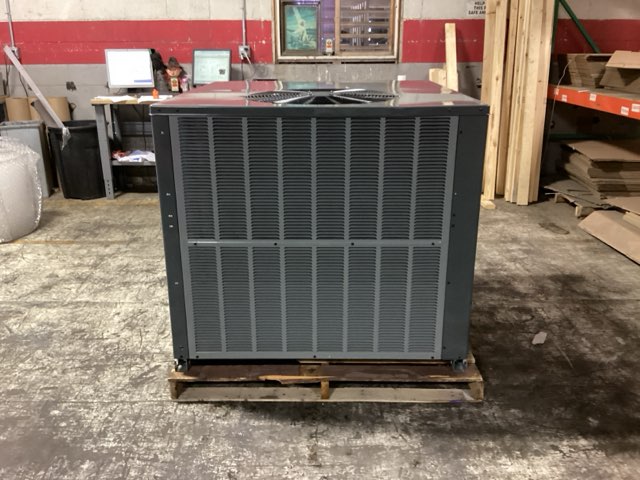 4 Ton Two-Stage Convertible Natural Gas/Electric Packaged Unit, 15 SEER2, 208-230/60/1, R410A