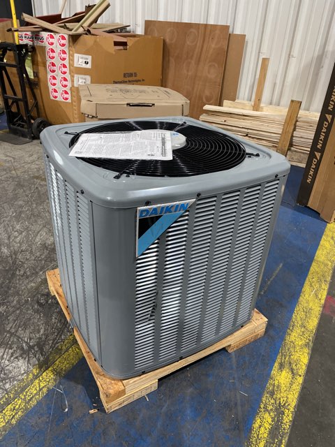 1.5 Ton Single-Stage Split-System Air Conditioner 208-230/60/1 R410A 13.4 SEER2