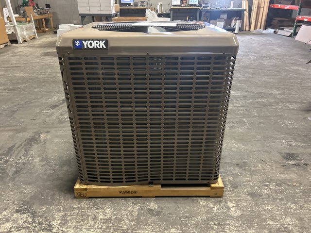 3.5 Ton LX Series Split-System Heat Pump; 16 SEER, 208-230/60/1, R-410A