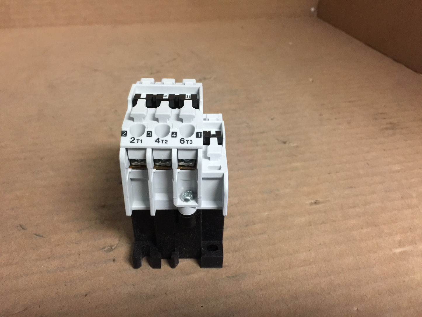 Contactor; 3 Pole,  Multi Volt, 50/60Hz