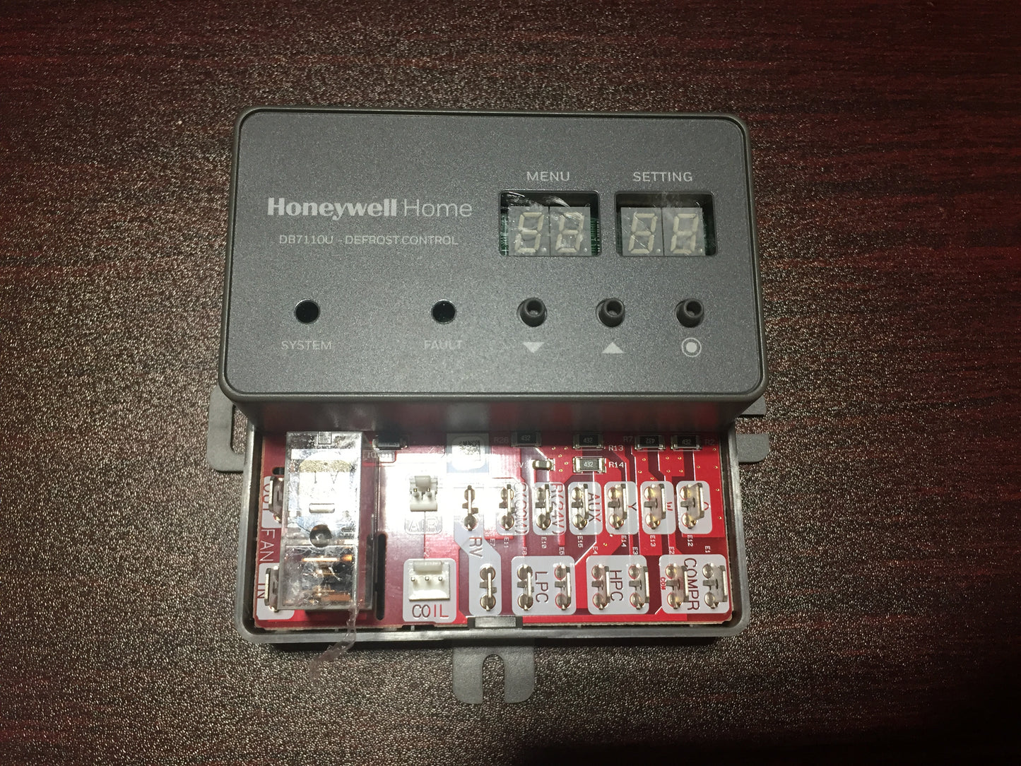 Placa de control de descongelación 24 V CA, 60 Hz, corriente de entrada máxima; 200 mA,