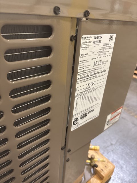 3.5 Ton LX Series Split-System Air Conditioner, 208-230/60/1, R-410A, 13 SEER