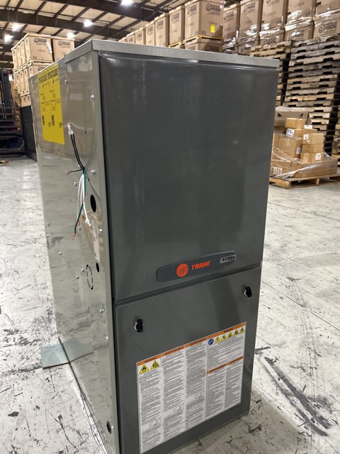 80,000 BTU 3-Stg Modulating Up/Horz ECM Var Spd Communicating Gas Furnace 96.7% 115/60/1 CFM: 1595
