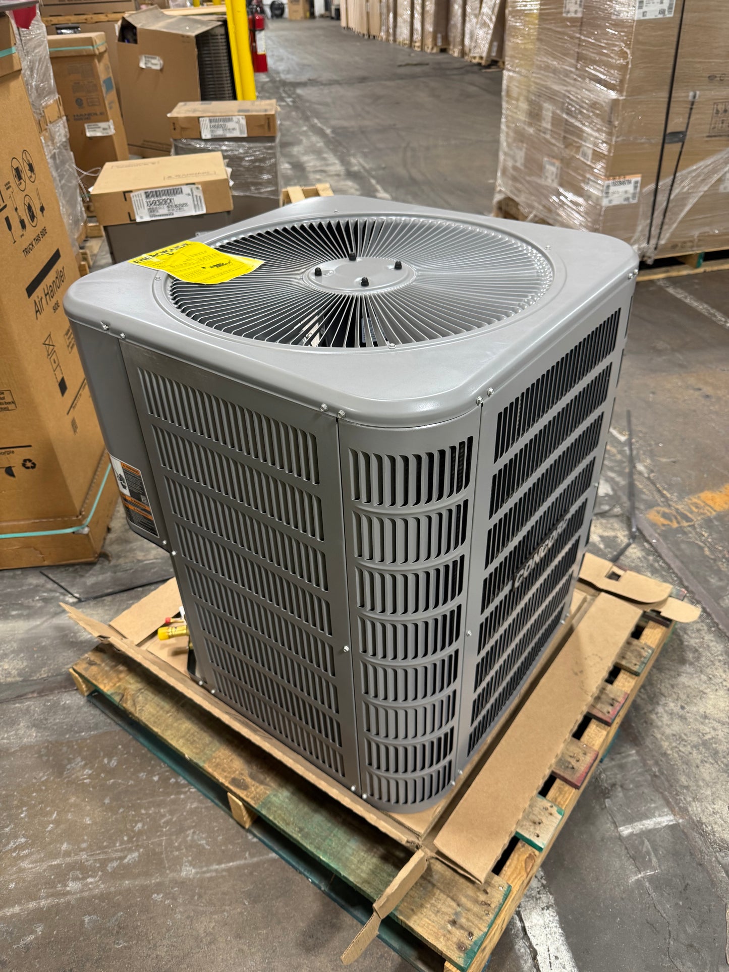 1.5 Ton Single-Stage Split-System Air Conditioner 208-230/60/1 R410A 14.3 SEER2