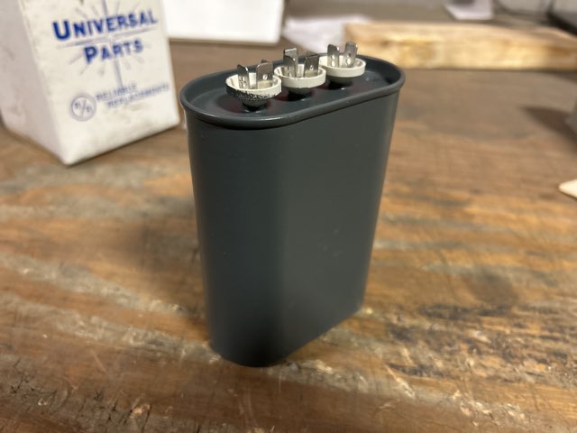 40 MFD 440 Volt Oval Capacitor