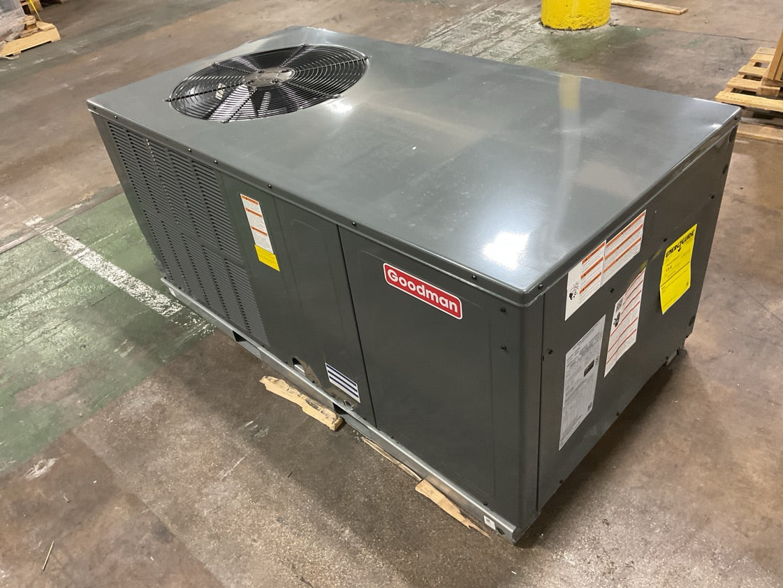 2 Ton Single-Stage Horizontal Packaged Air Conditioning Unit, 13.4 SEER2, 208-230/60/1, R410A