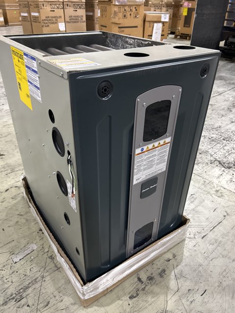 100,000 BTU Two-Stage Upflow/Horizontal ECM Variable Speed Gas Furnace 97% AFUE 120/60/1 CFM: 1600
