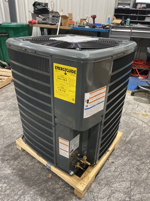 1.5 Ton Single-Stage Split-System Heat Pump 208-230/60/1 R410A 14.3 SEER2