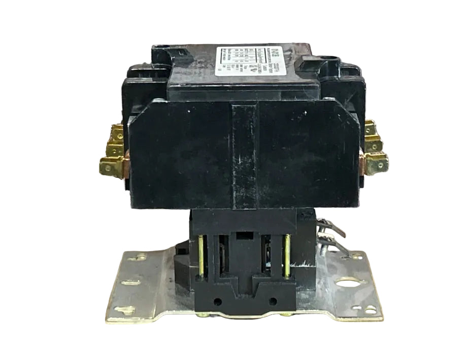 24 V, 50/60 Hz, 75 Amps 3 Pole Contactor