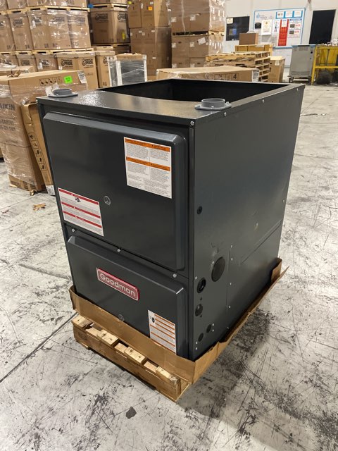 120,000 BTU Low NOx 1-Stg Downflow/Horizontal ECM Multi Speed Gas Furnace 96% 115/60/1 CFM: 2000