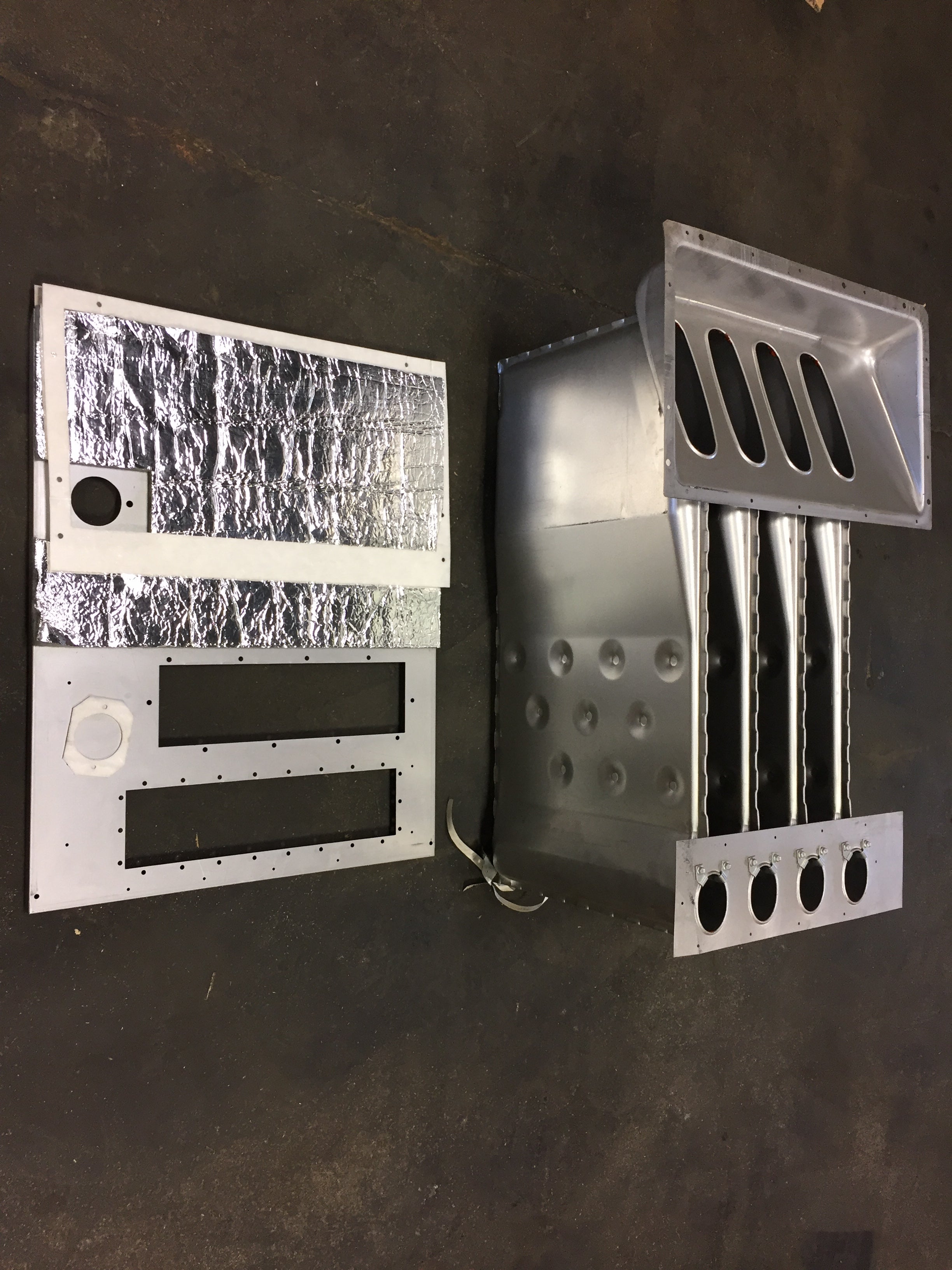user_b00fa91cページ 4 Section Heat Exchanger for Comfortmaker Model #GDH100 Furnace