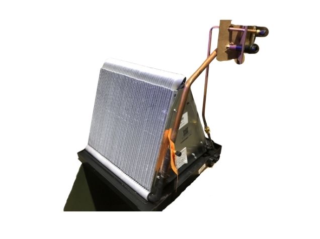 SERPENTÍN "A" SIN CUBIERTA DE "MICROCANAL" DE 2-1/2 TONELADAS DE CA/CABALLES DE FUERZA ASCENDENTE/DESCENDENTE, R-410A, 960 CFM