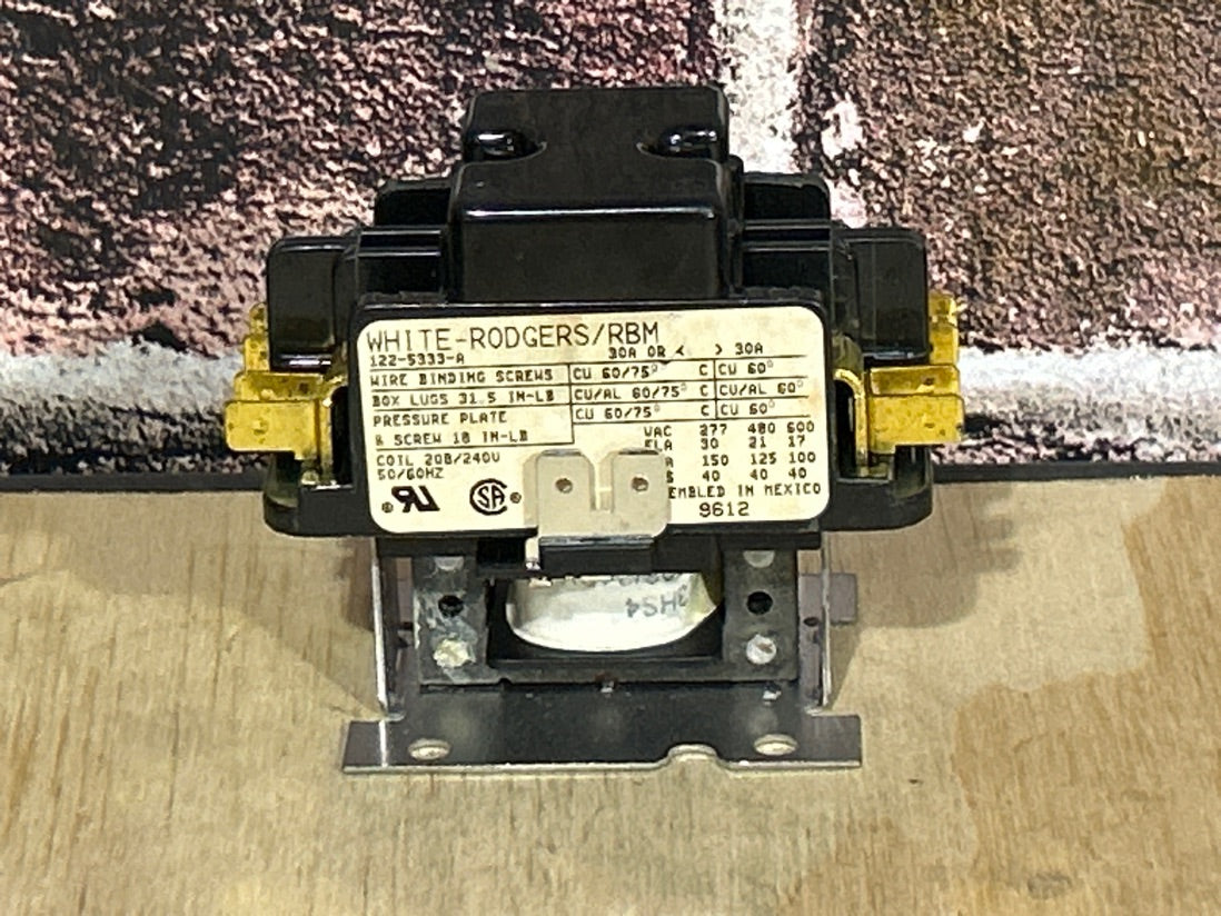 208/240 V, 50/60 Hz, 30 Amps 2 Pole Contactor
