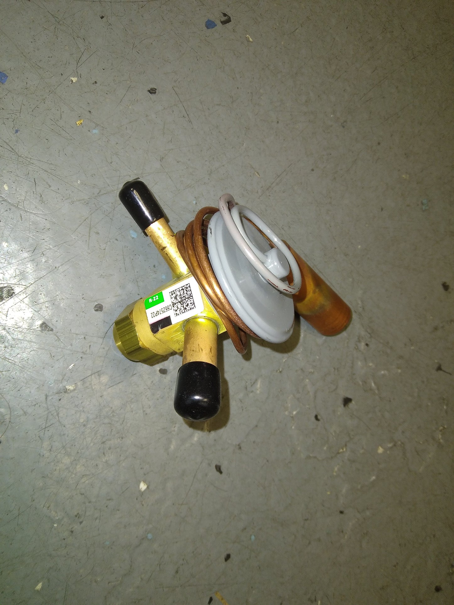 Válvula de expansión termostática de 2 toneladas con 24 capilares R-22"