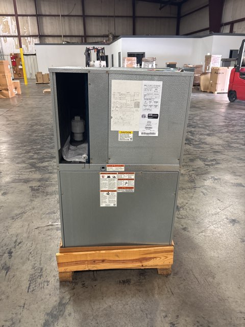 1.5 Ton Magic Pak AC Packaged Thru-The-Wall Unit W/ 3KW Electric Heat, 10.2 EER, 208-230/60/1, R410A