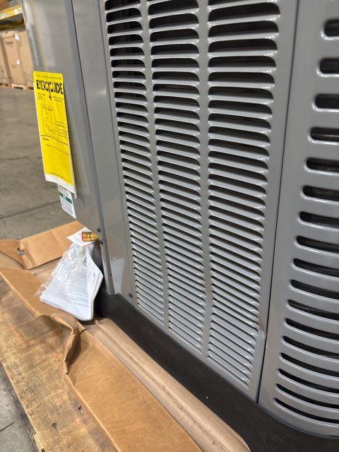 2 Ton Three-Stage Split-System Communicating Compatible Air Conditioner 208-230/60/1 R410A 16 SEER2