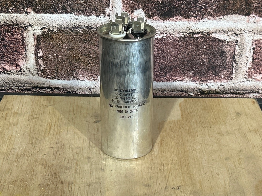 370 Vac, 50+7.5MFD 50/60 Hz, Round Capacitor