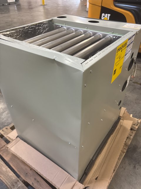 120,000 BTU Two-Stage Upflow/Horizontal PSC Variable Speed Gas Furnace 96% AFUE 120/60/1 CFM: 1985