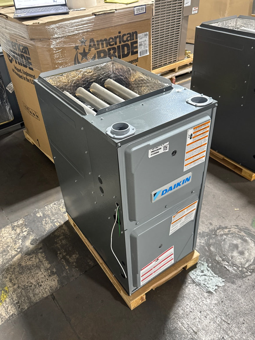 80,000 BTU Low NOx Two-Stage Up/Horz ECM Var Spd Comm Compatible Gas Furnace 96% 115/60/1 CFM: 1536