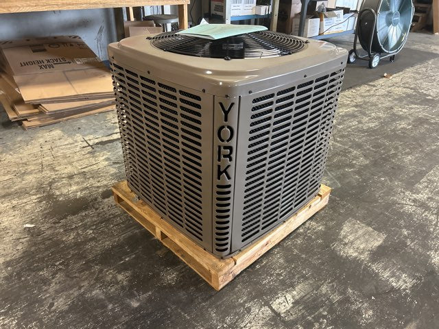 4 Ton LX Series Split-System Air Conditioner; 208-230/60/1, 13 SEER, W1M4228054