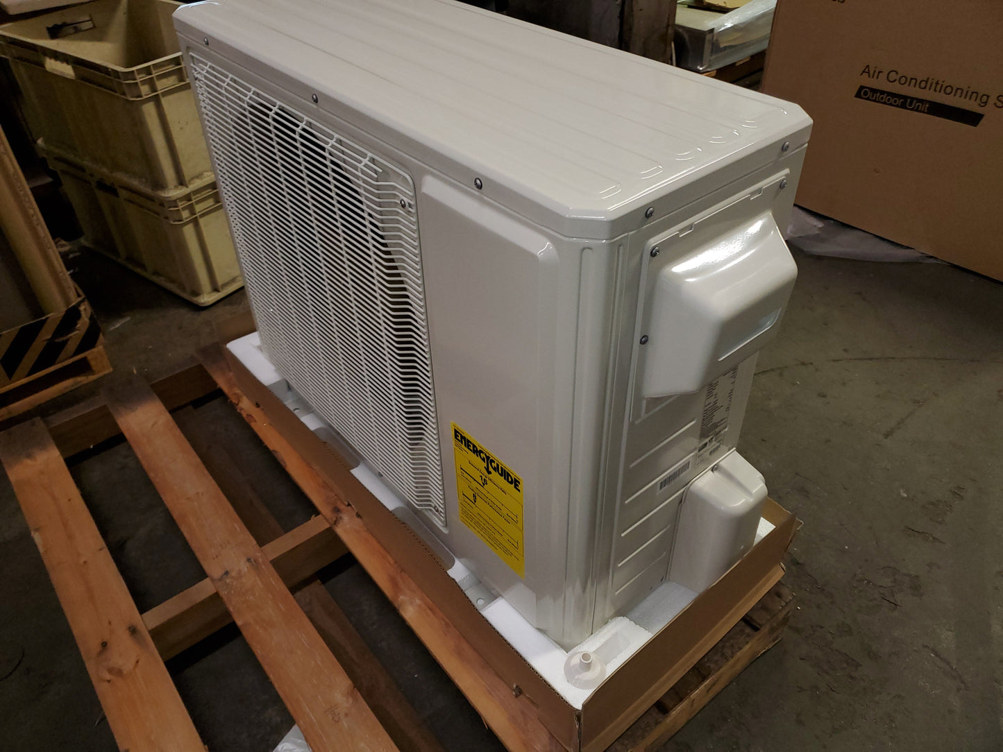 Bomba de calor minisplit de zona única de 18 000 Btu con inversor de W, 16 SEER, 208-230/60/1 R-410A