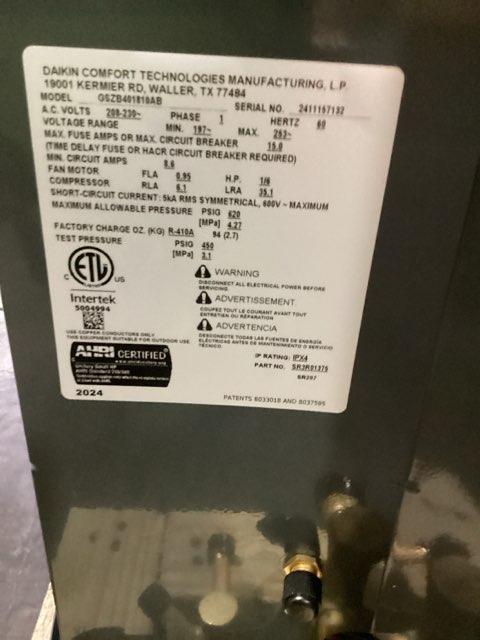 30,000 BTU 2-Stg Up/Horz ECM Gas Furnace 96% with 1.5 Ton 1-Stg SS HP 14.3 SEER2 and 24V Thermostat
