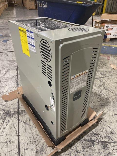 40,000 BTU 1-Stg ECM Multi Speed Gas Furnace 80% with 1.5 Ton SS Air Conditioner, R-410A 14.3 SEER2