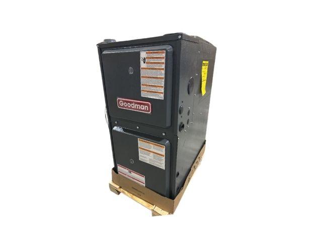 40,000 BTU Low NOx Comm Comp Gas Furnace 96%, 1.5 Ton HP 14.3 SEER2 and 1.5 Ton Up/Down Uncased Coil