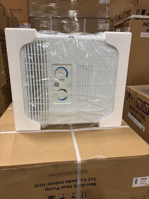 13,500 BTU White Exterior-RV Rooftop AC, 115/60/1, R-410A and Non-Ducted Ceiling Assembly, White