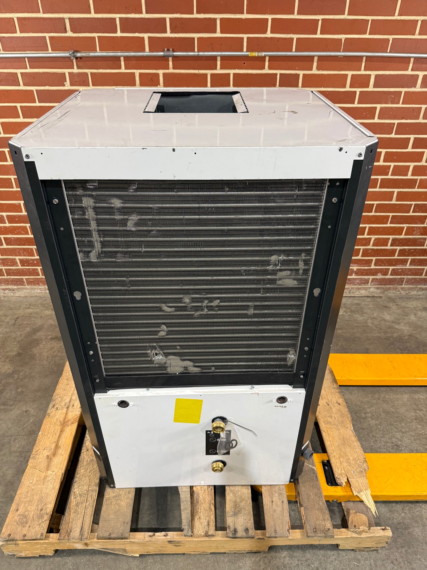 2 Ton Single-Stage ECM Vertical Geothermal Heat Pump 208-230/60/1 R410A 26.5 EER