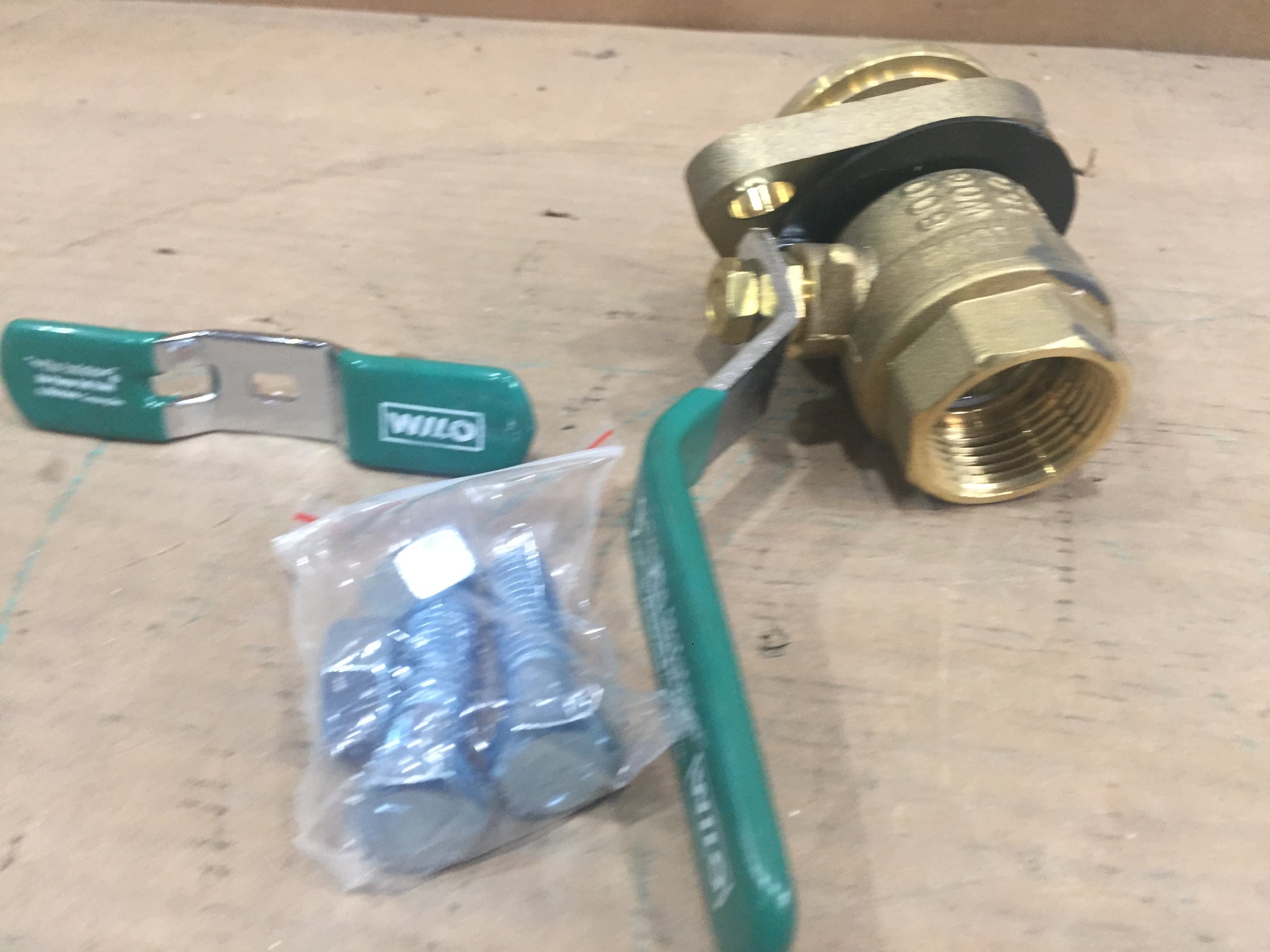 1" IPS X FLANGE BALL VALVE WITH ROTATING FLANGE